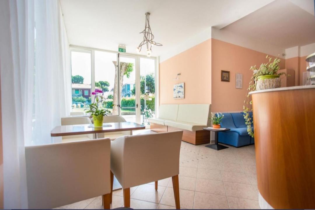 Hotel Villa Vera Ріміні Екстер'єр фото